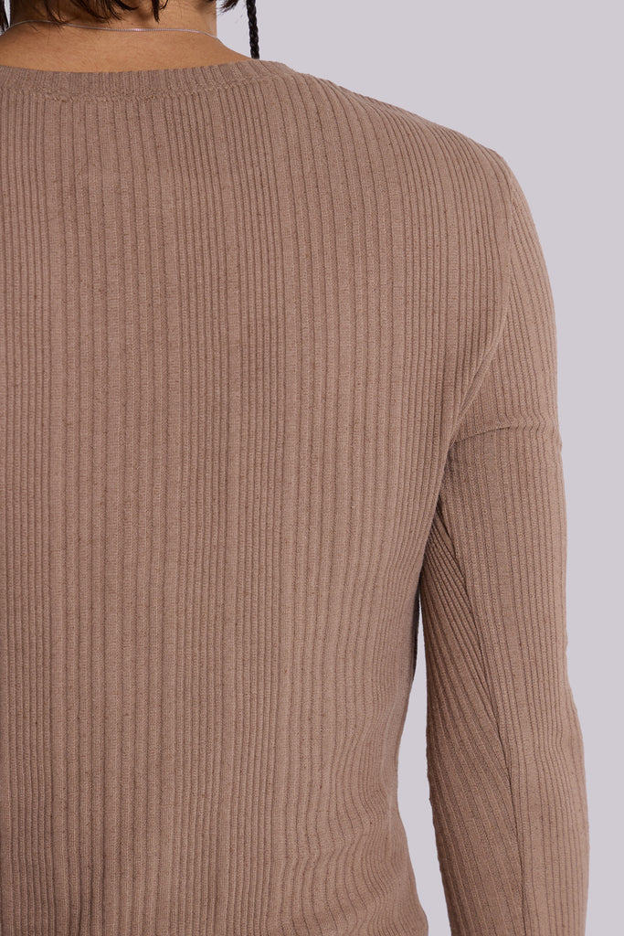 Wingspan Henley Top