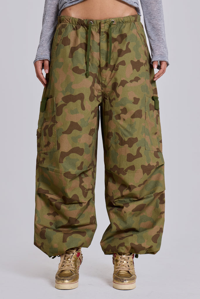 Duck Camo Parachute Pants