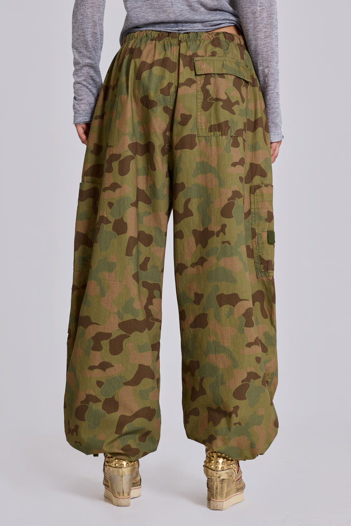 Duck Camo Parachute Pants