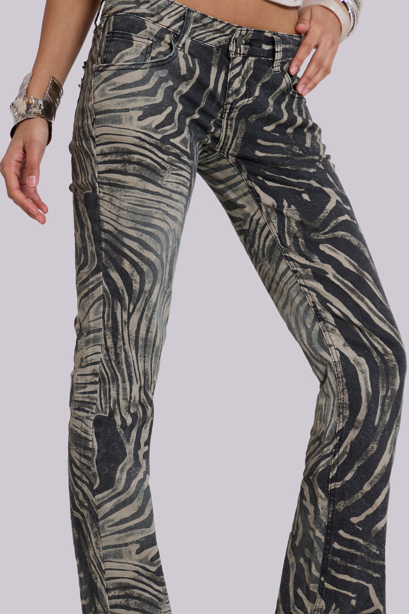 Leona Bootcut Cooper Jeans in Zebra