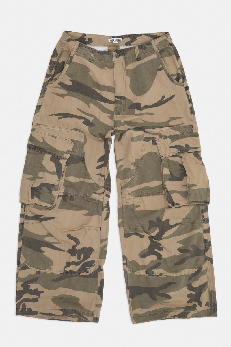 Camo Carpenter Cargo