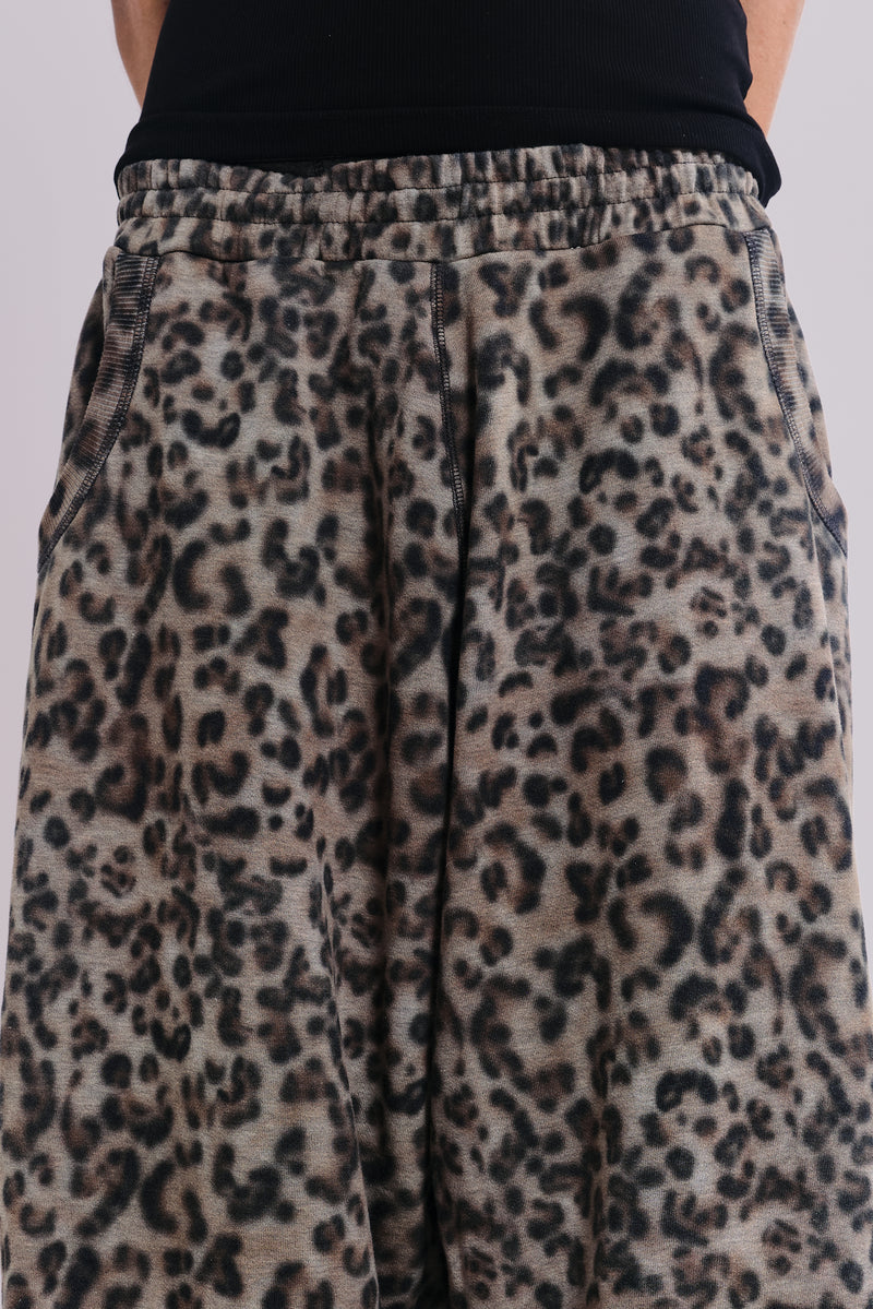 Airbrush Leopard Monster Joggers