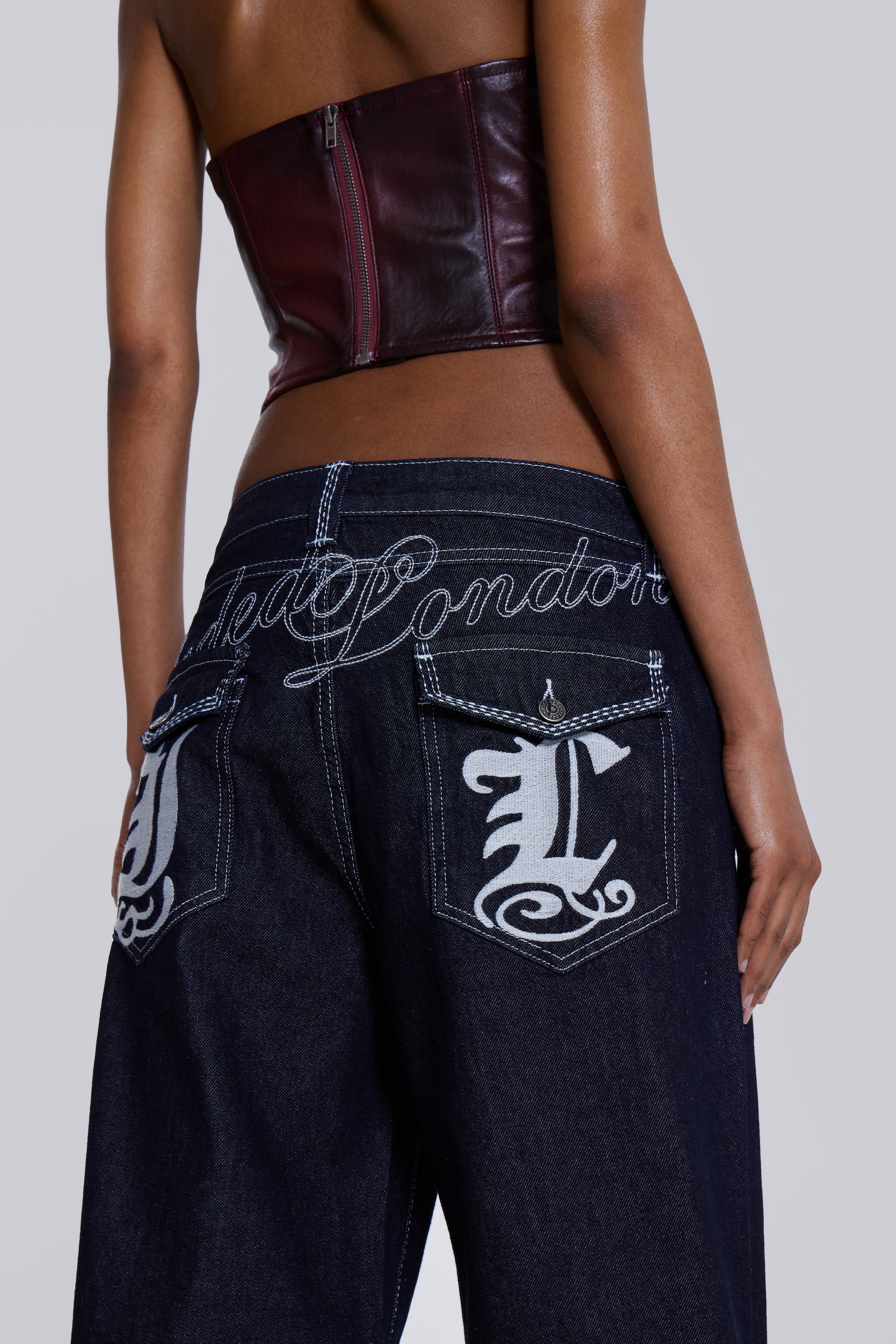 Sonic Embroidered Baggy Jeans In Indigo