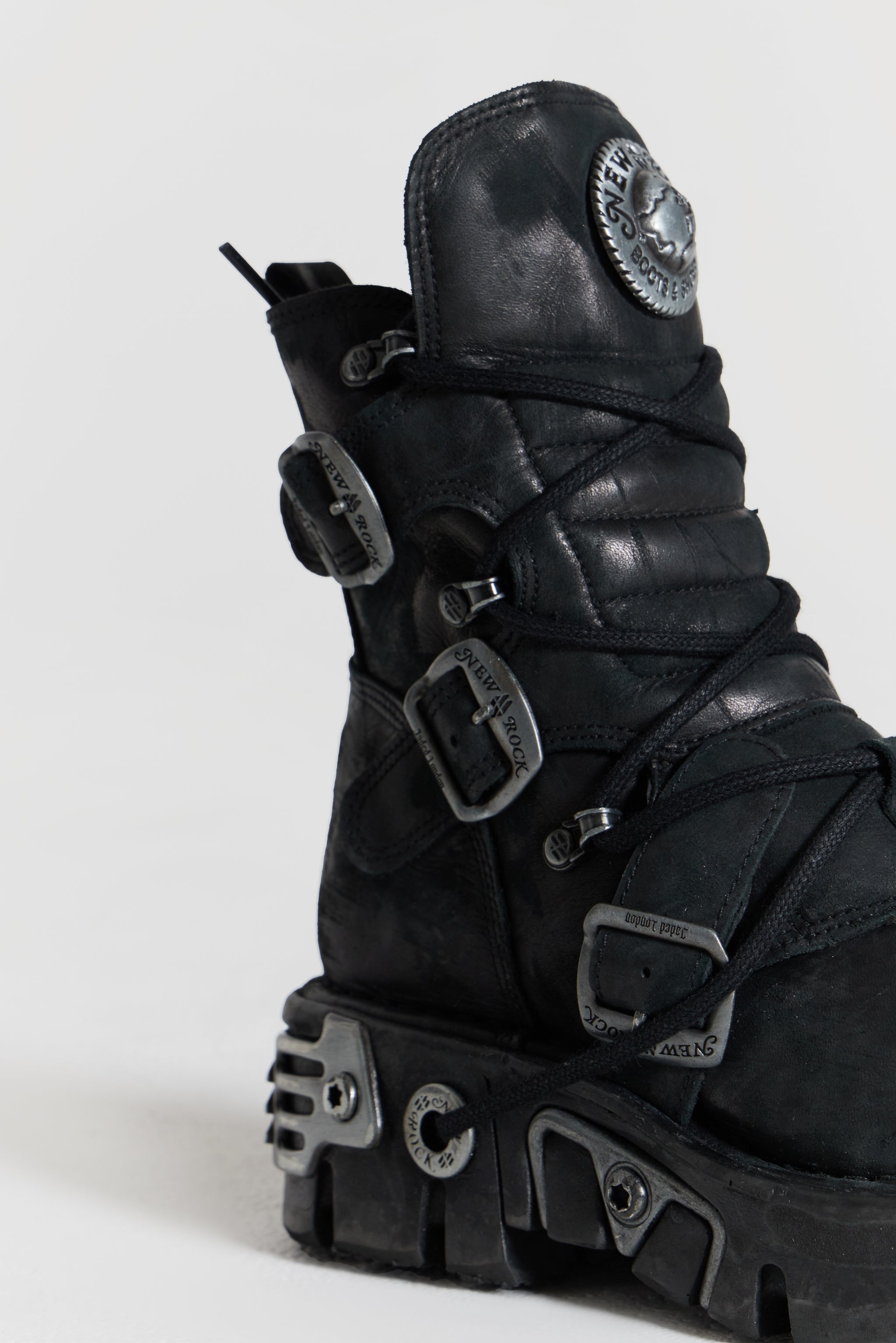 Scar Reactor Boots