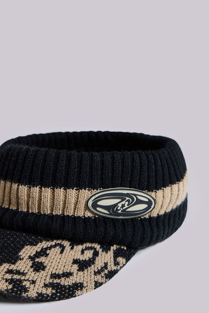 Oskar Knitted Visor