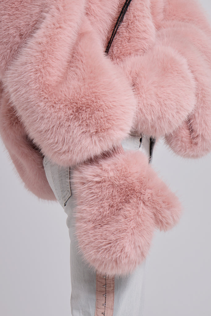 Mara Faux Fur Gloves in Pink
