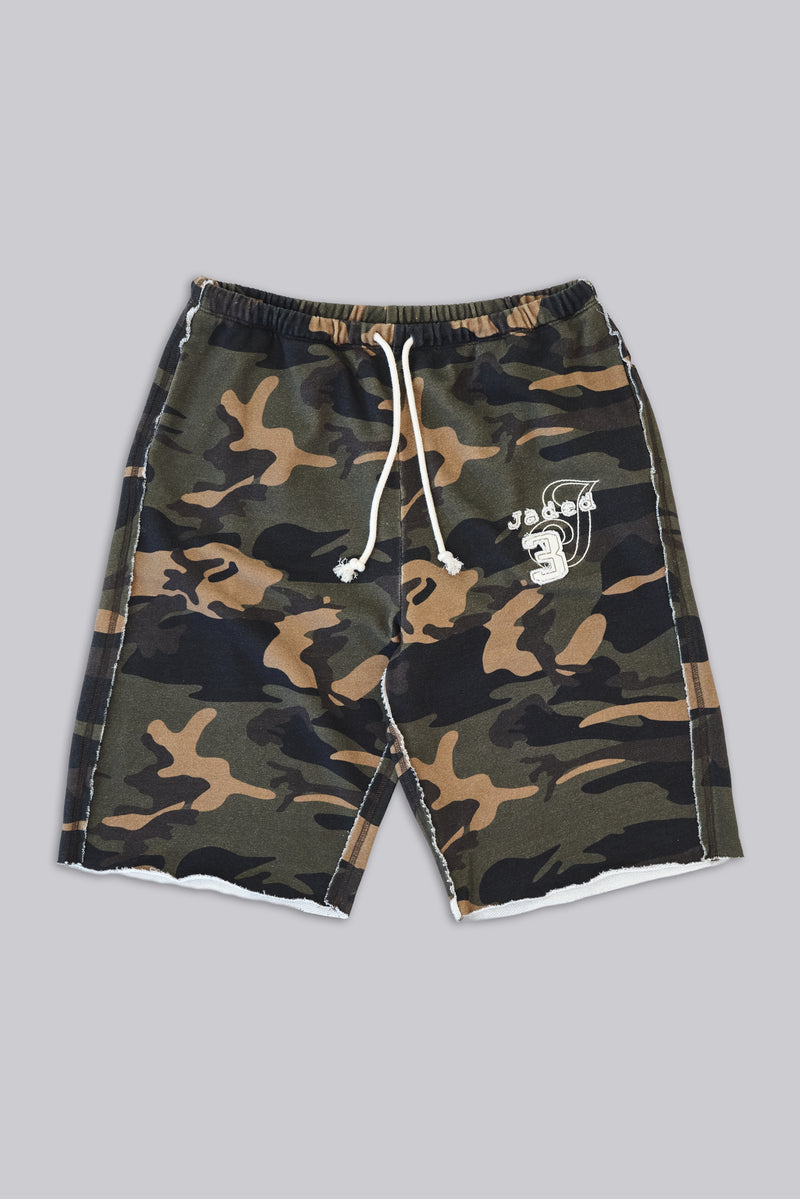 Cleo Slouchy Jogger Shorts in Camo
