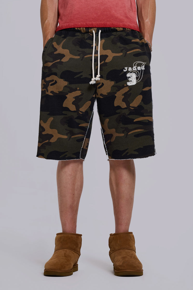 Cleo Slouchy Jogger Shorts in Camo