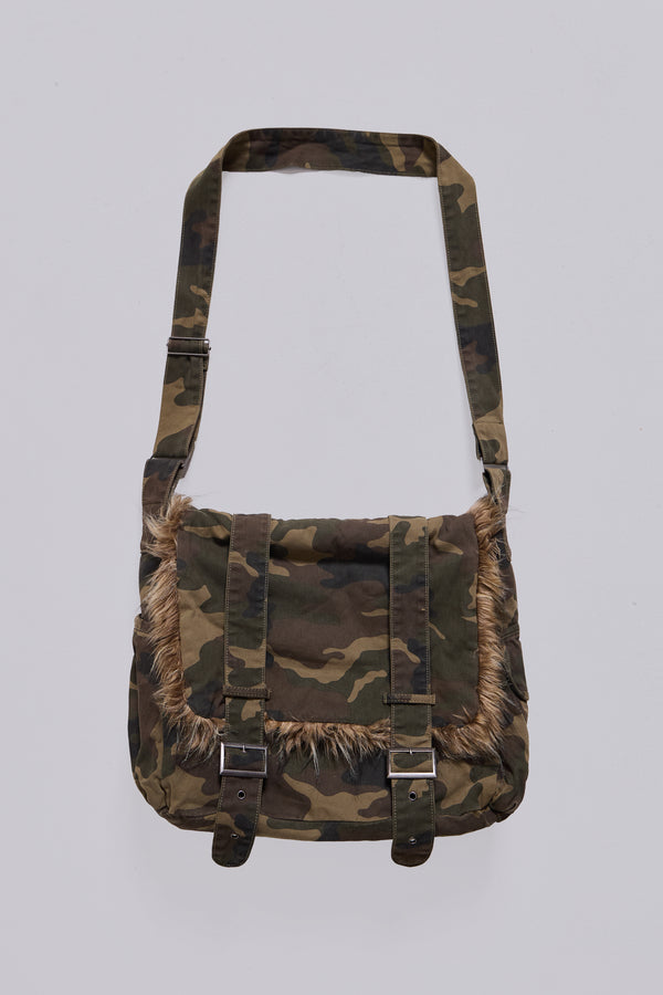 WASHED CAMO FAUX FUR MESSENGER BAG