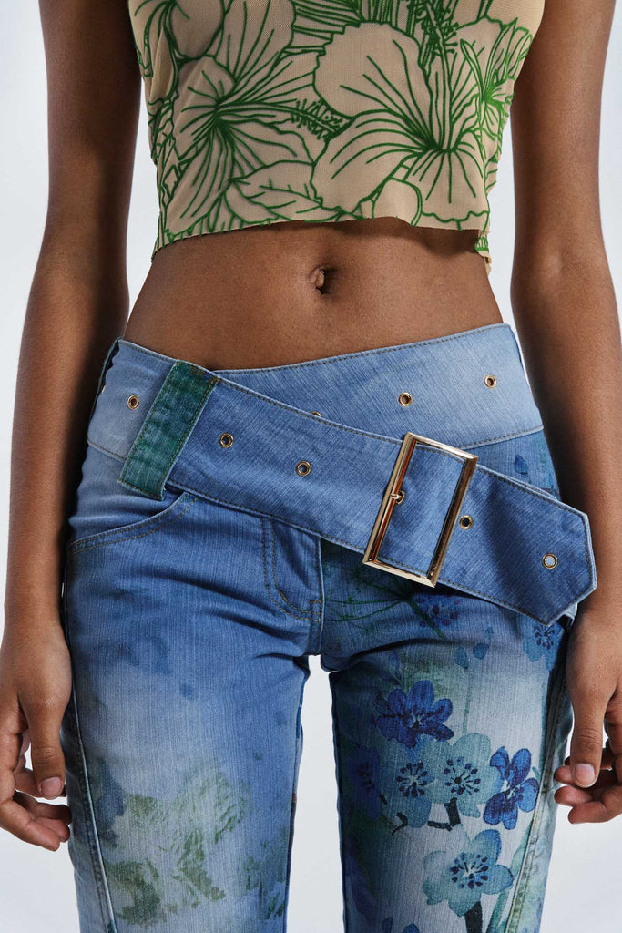 Female wearing Blossom Peel Print 00's Contrast Belt Detail Low Rise Slim Fit Bootcut Jeans 